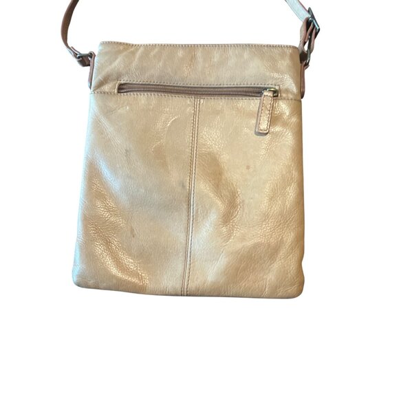Margot New York Beige Crossbody Bag With Adjustable Strap & Zipper Pocket - Picture 5 of 8